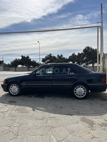 Mercedes C 200-4