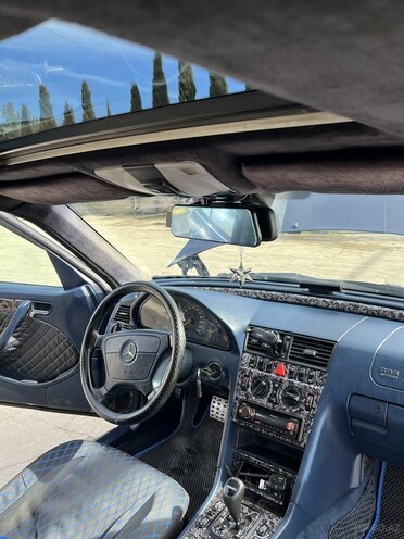 Mercedes C 200-8