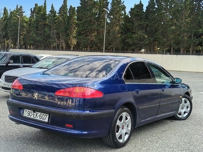 Peugeot 407-13