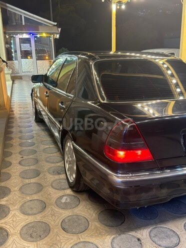 Mercedes C 230-6