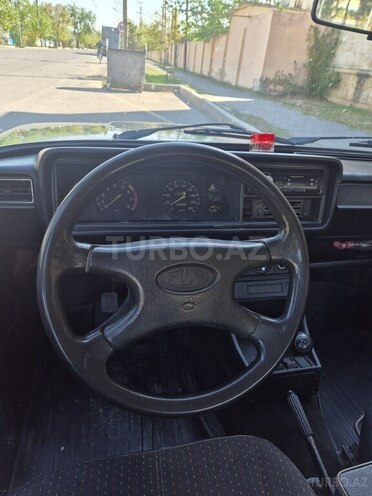 LADA (VAZ) 2107-21
