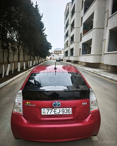 Toyota Prius-2