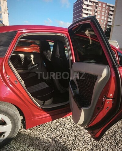 Toyota Prius-8