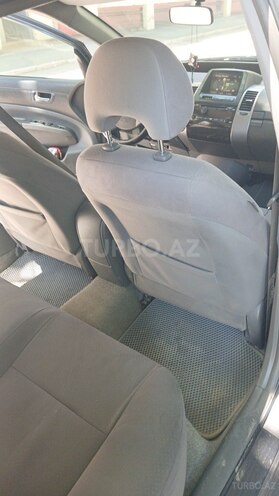 Toyota Prius-5