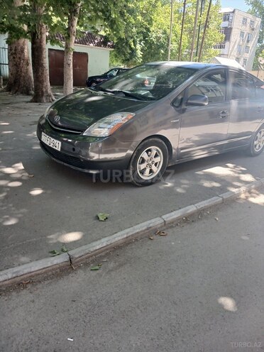 Toyota Prius-2