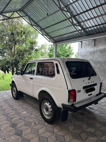 LADA (VAZ) Niva-9
