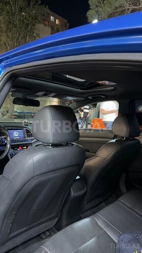 Hyundai Elantra-7