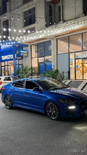 Hyundai Elantra-10