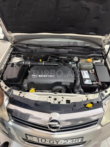 Opel Astra-7