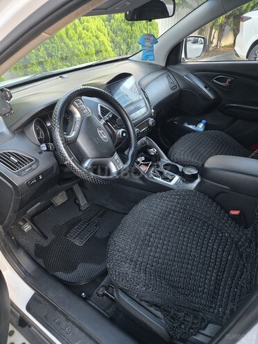 Hyundai ix35-6