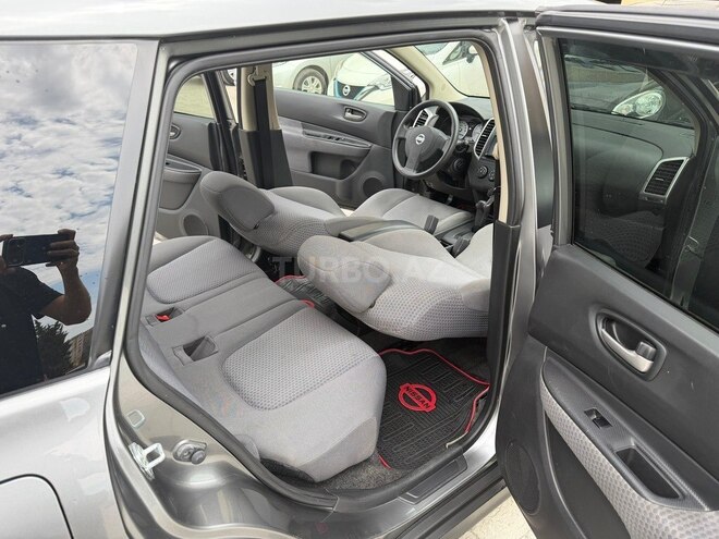 Nissan Wingroad-11