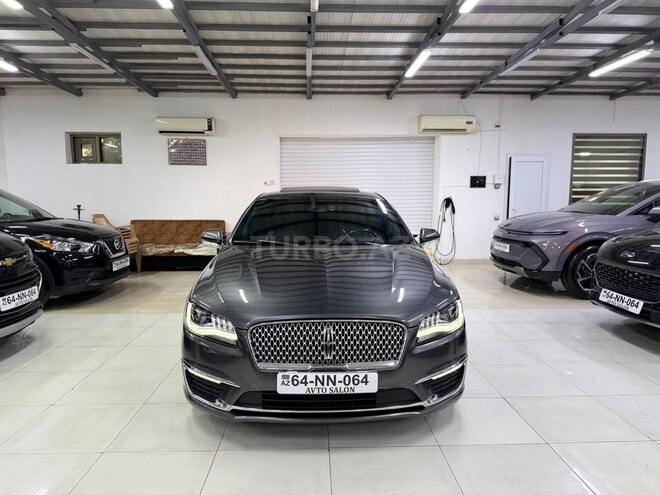 Lincoln MKZ-2