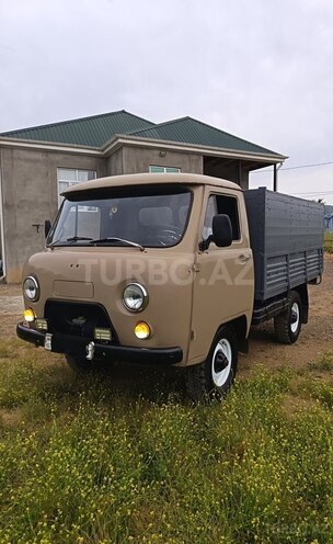UAZ 3303-4