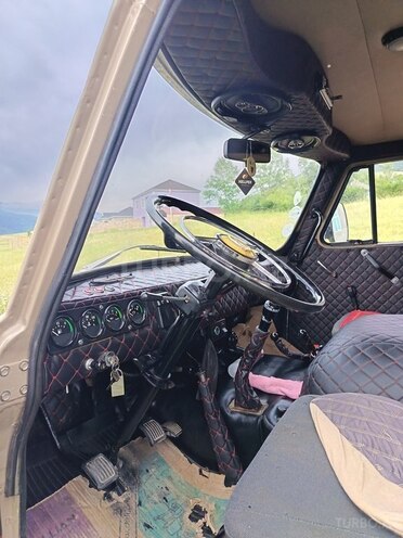 UAZ 3303-6