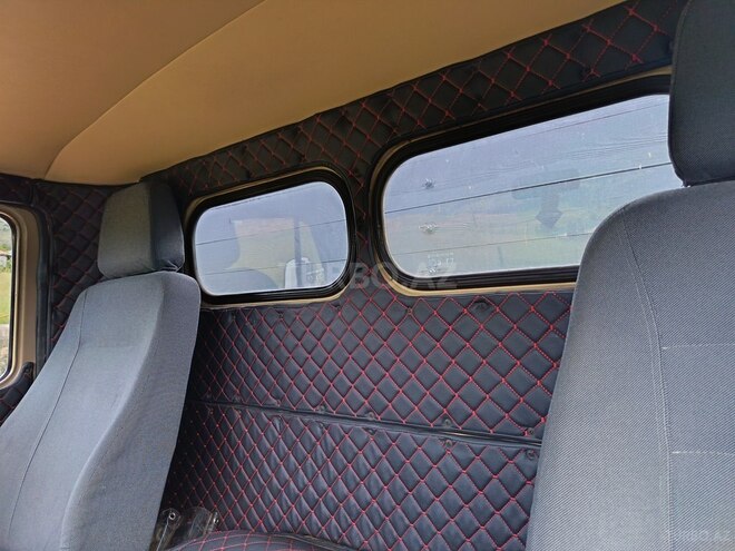 UAZ 3303-8