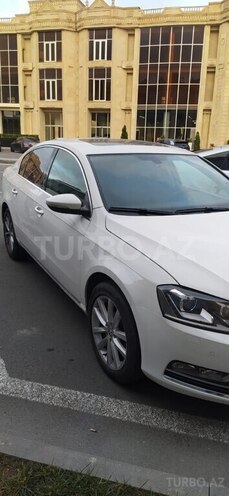 Volkswagen Passat-4