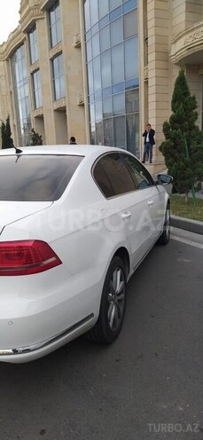 Volkswagen Passat-6