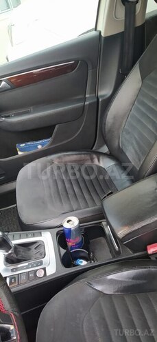 Volkswagen Passat-11