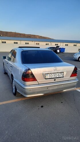 Mercedes C 280-13