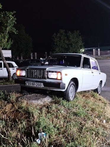 LADA (VAZ) 2107-3