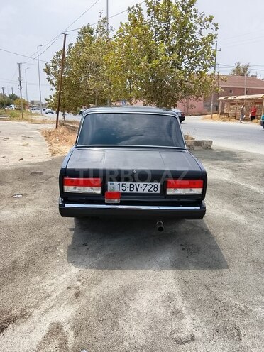LADA (VAZ) 2107-2