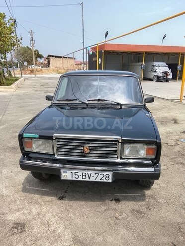 LADA (VAZ) 2107-1