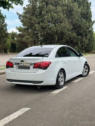 Chevrolet Cruze-2