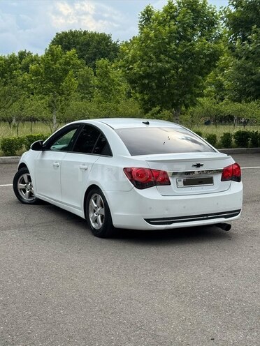 Chevrolet Cruze-4