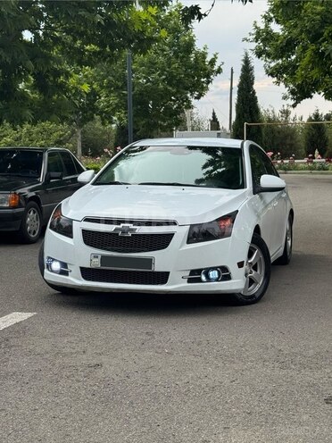 Chevrolet Cruze-1