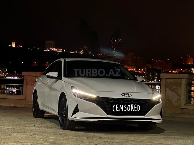 Hyundai Elantra-1