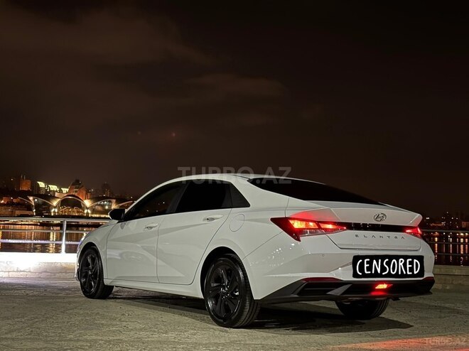 Hyundai Elantra-5