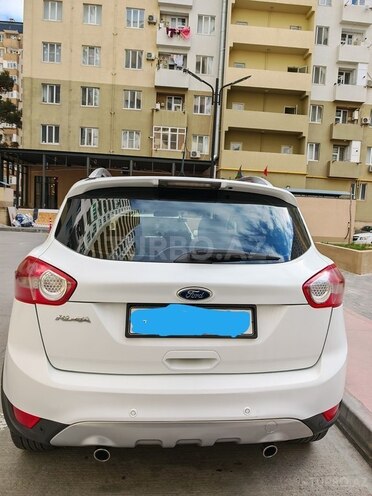 Ford Kuga-2