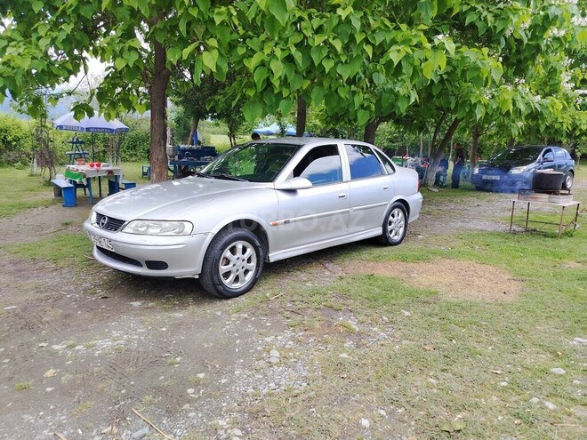 Opel Vectra-2
