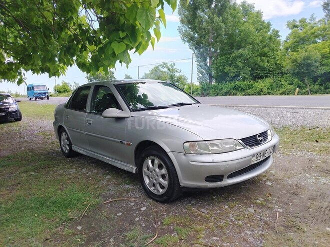 Opel Vectra-1