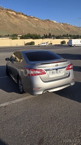 Nissan Sentra-5