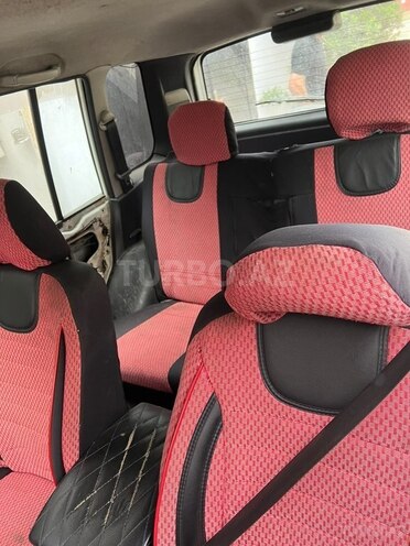 Mitsubishi Pajero io-3