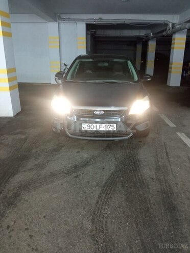Ford Focus-1