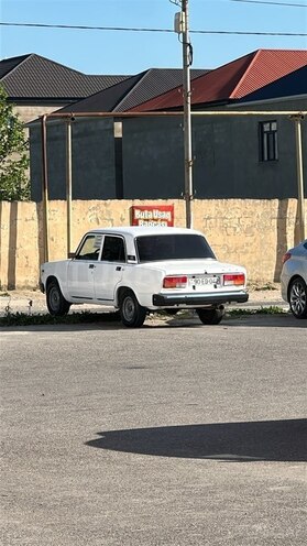 LADA (VAZ) 2107-2