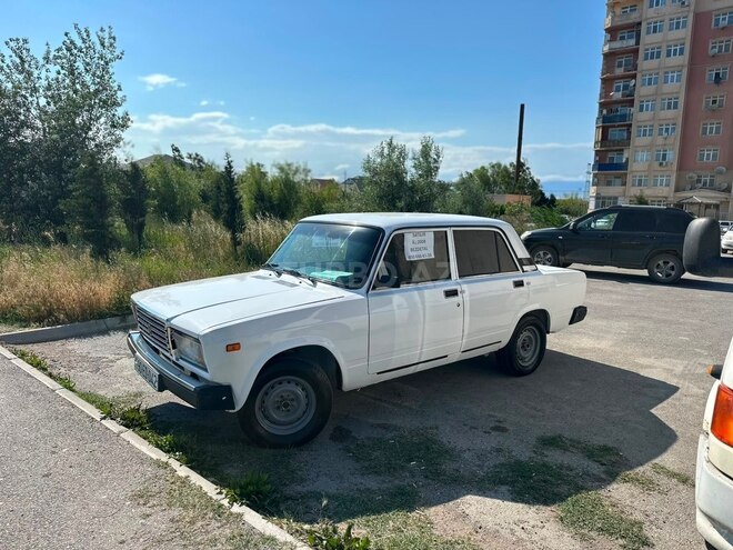 LADA (VAZ) 2107-5
