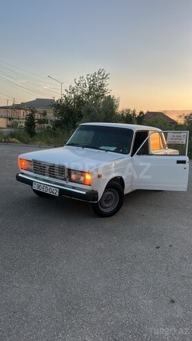 LADA (VAZ) 2107-1
