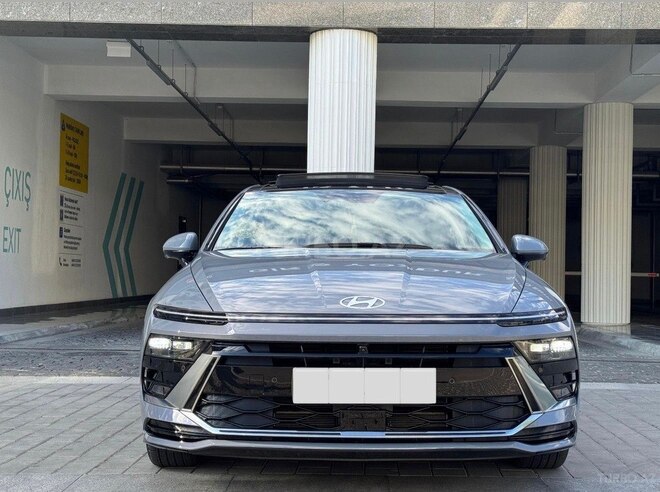 Hyundai Sonata-1