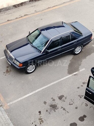 Mercedes 190-2