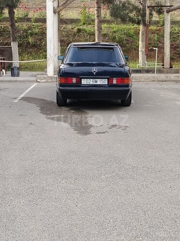 Mercedes 190-5