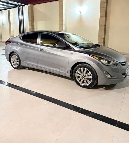 Hyundai Elantra-3