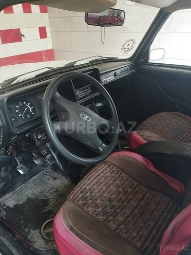 LADA (VAZ) 2107-4
