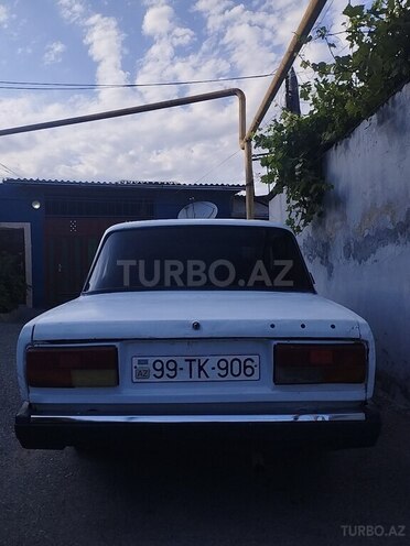 LADA (VAZ) 2107-2