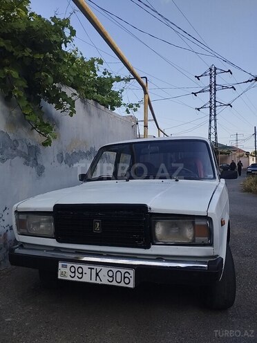 LADA (VAZ) 2107-1