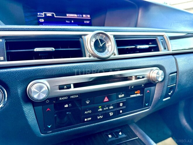 Lexus GS 350-13