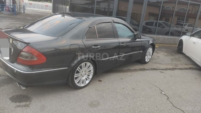 Mercedes E 320-5