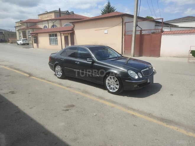 Mercedes E 320-2